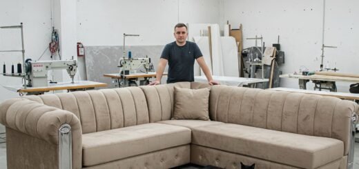 оббивка диванів для кафе