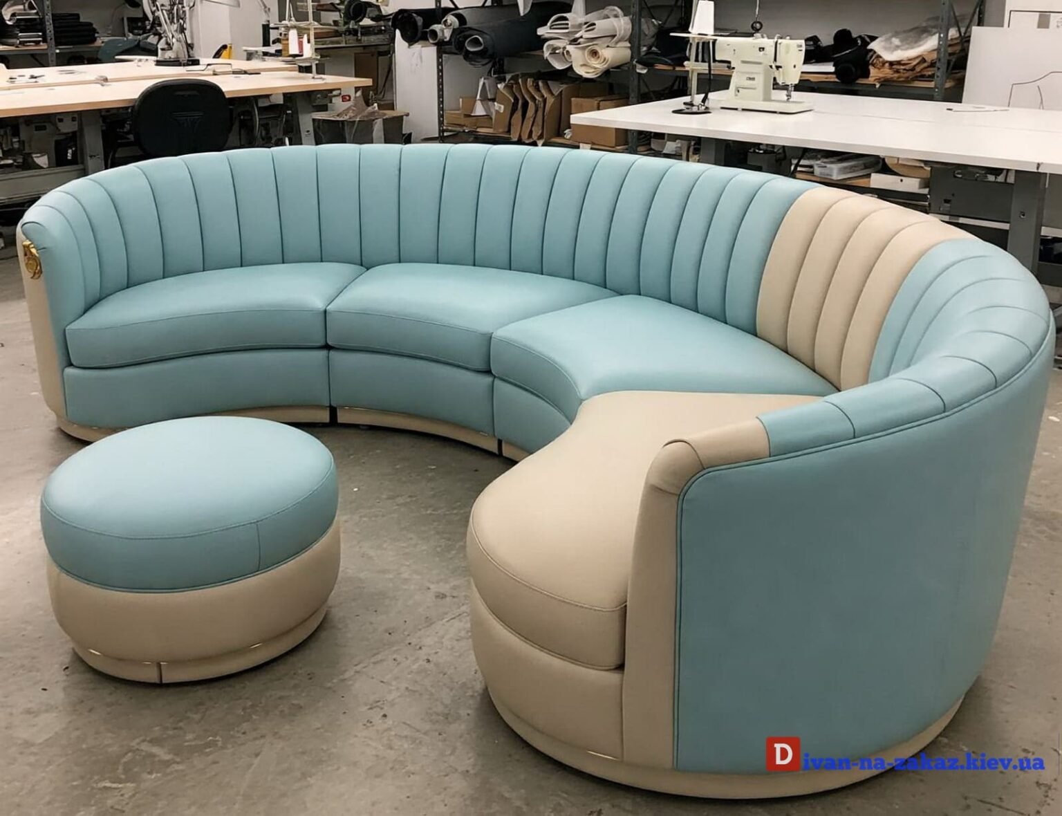 меблі з плавними лініями