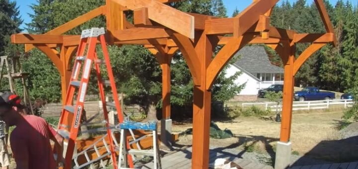 в дерев'яні стільці Вишневе Вишневе