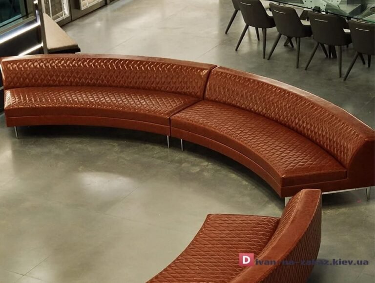 радиусный офисный диван в приемную